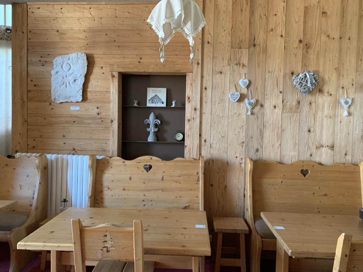 Hotel Le Dauphin Villard-de-Lans Bagian luar foto