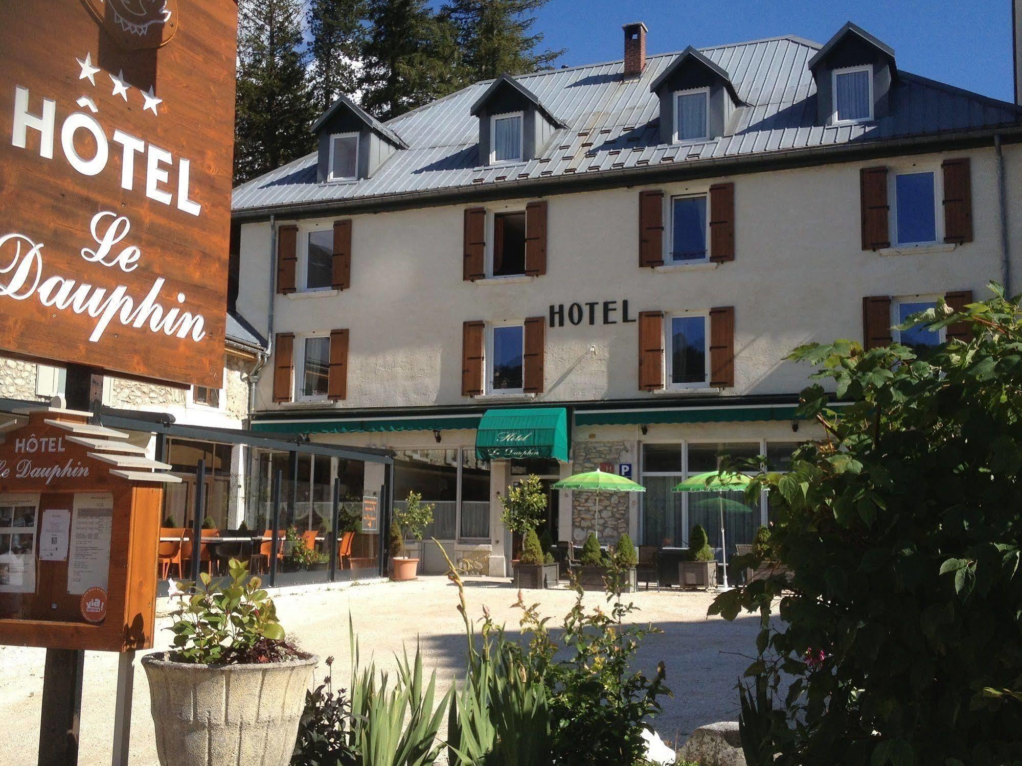 Hotel Le Dauphin Villard-de-Lans Bagian luar foto